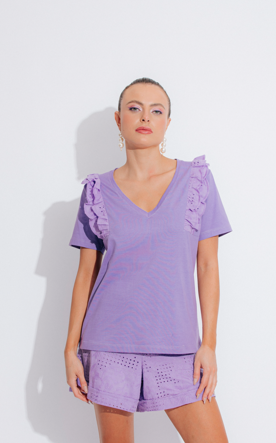 Blusa Decote V Detalhe Renda